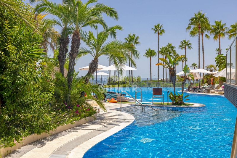 Foto b09d4c34-e605-4d22-ab29-de4d48cb046d. Planta baixa amb calefacció aparcament piscina a Estepona