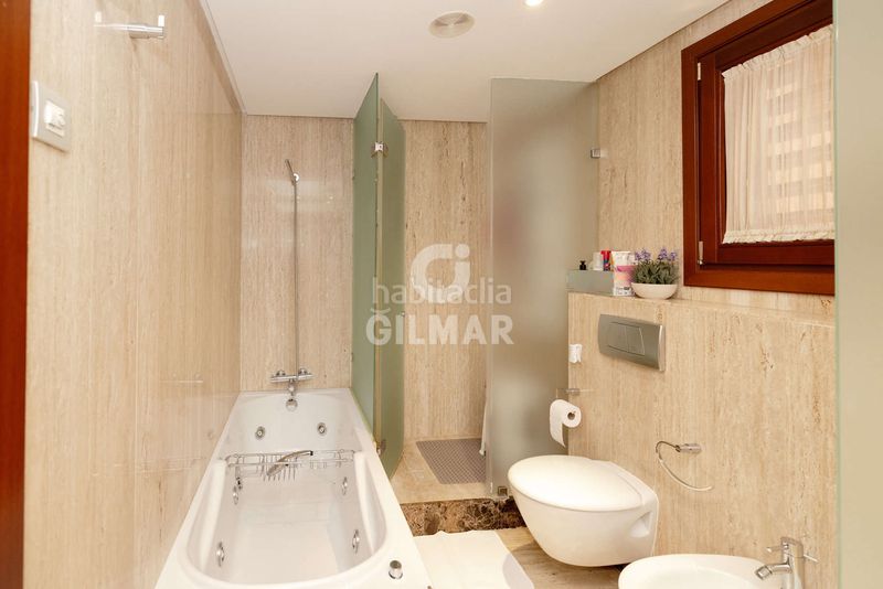 Foto d18ec80e-a05f-43ce-9a91-c7dee86af8da. Planta baixa amb calefacció aparcament piscina a Estepona