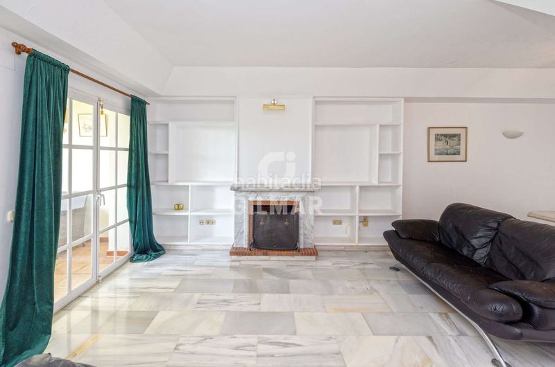 Foto 5b05cb06-9c3a-4860-8568-f7bcdaf02dfc. Casa adossada amb calefacció piscina a La Concha - Resina Golf Estepona