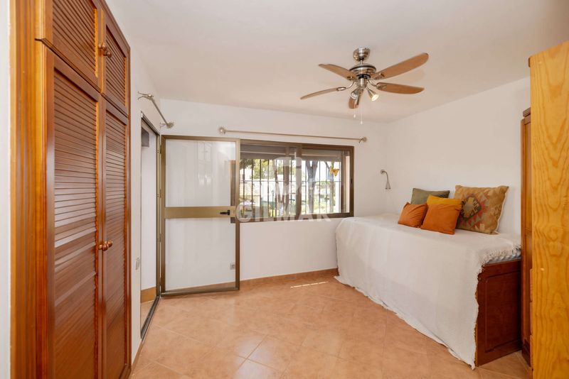 Foto a1148265-3186-40e7-b528-2e7874c32667. Casa adossada a Atalaya - Isdabe Estepona