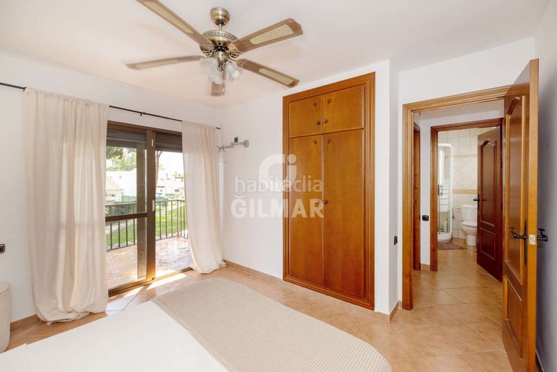 Foto f806f3ae-c640-4b7d-bcc8-ea301fc3ee7e. Casa adossada a Atalaya - Isdabe Estepona