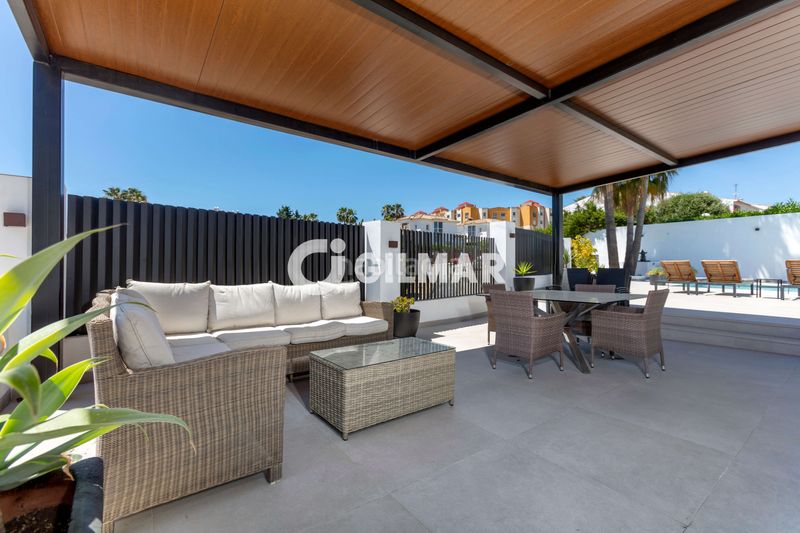 Foto afd78e83-ee55-4cc2-8cbb-6f1e736c0d4b. Xalet amb aparcament piscina a Nueva Atalaya Estepona
