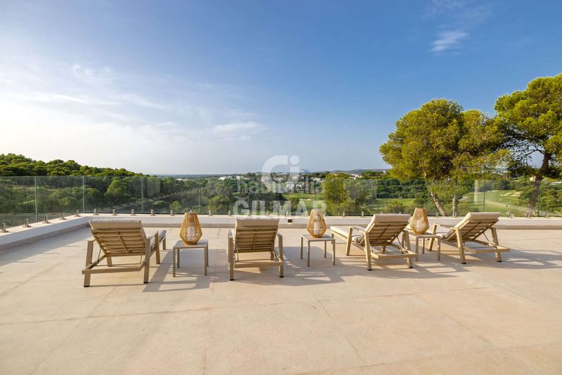 Foto ff03d1cd-0a58-43b7-8039-d06abf695430. Chalet en Sotogrande alto Sotogrande