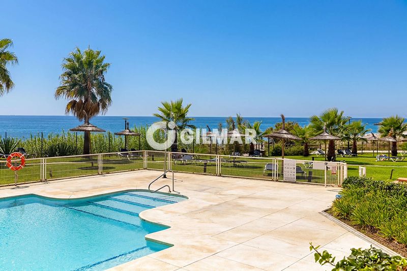Foto 69ca2bc1-074a-4d2e-bef2-3a22e9618ac8. Duplex con riscaldamento parcheggio piscina in bahía de Casares Casares