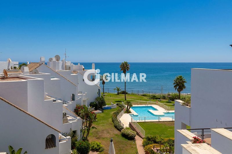 Foto ca73d712-66a9-40ca-8ca4-e67bd3c6765e. Dúplex amb calefacció aparcament piscina a bahía de Casares Casares