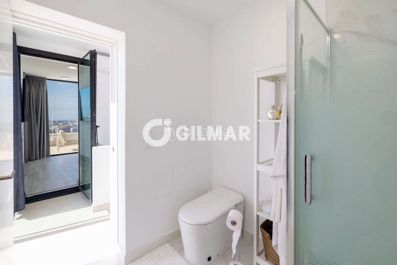 Foto ae1c13bb-47b0-4d2a-b31e-47272f7b8a84. Àtic amb calefacció aparcament piscina a altos de Estepona Estepona