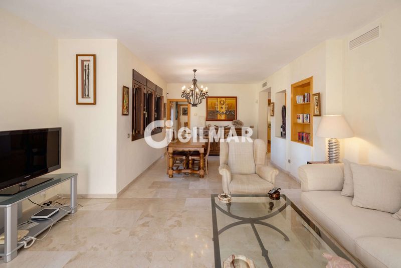 Foto ecbff686-771a-4212-b5d8-f6d639dc98d8. Duplex avec chauffage parking piscine dans Nueva Atalaya Estepona