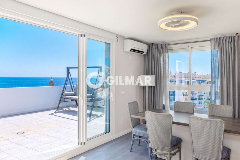 Foto 52ec1043-5ddd-45ba-81a9-a972445d3ff9. Attico con riscaldamento parcheggio in puerto de Estepona Estepona