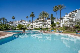 Planta baixa a Zona de Punta Plata. Tu paraíso junto al mar te espera en la costa del sol!te present
