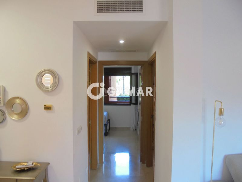 Foto 0059b6a4-83f3-4855-8e4b-d33a09e4a8f5. Piccolo appartamento con riscaldamento parcheggio piscina in Estepona