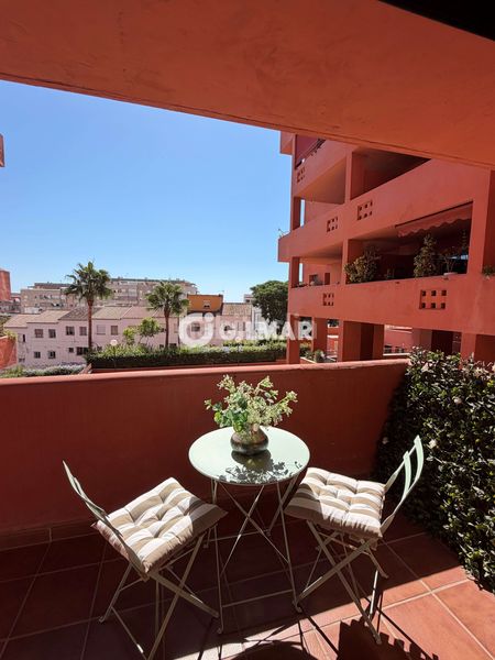 Foto 9a9c5931-8864-4181-9dd3-b588a7119dee. Apartament amb calefacció aparcament piscina a puerto de Estepona Estepona