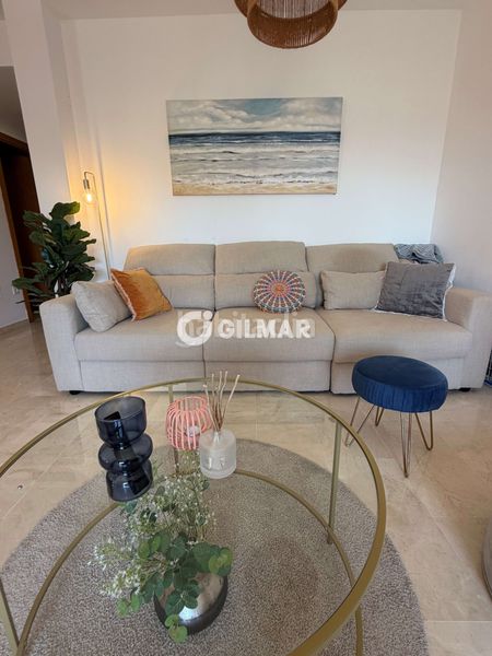 Foto 9d96a459-0b2f-4cc7-89cd-13b4c4d8b1c9. Apartament amb calefacció aparcament piscina a puerto de Estepona Estepona