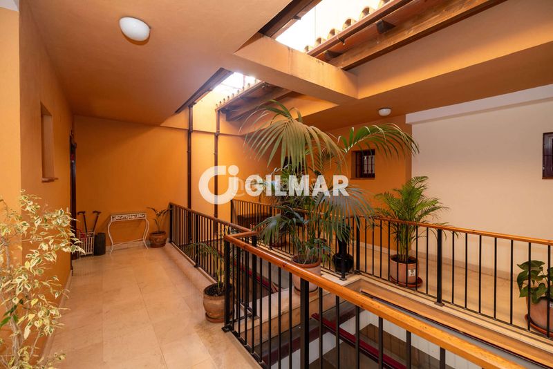 Foto 0b2d559a-bda4-41c6-a565-fa4222c49ce5. Duplex con riscaldamento parcheggio piscina in Seghers Estepona