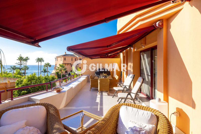 Foto 0d3c0f80-b84a-4a9b-838d-785b86f1d514. Duplex con riscaldamento parcheggio piscina in Seghers Estepona