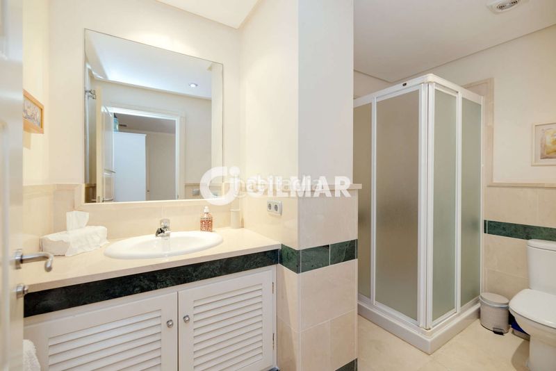 Foto da552240-52ab-4771-8bb8-fe8ce334440e. Duplex con riscaldamento parcheggio piscina in Seghers Estepona