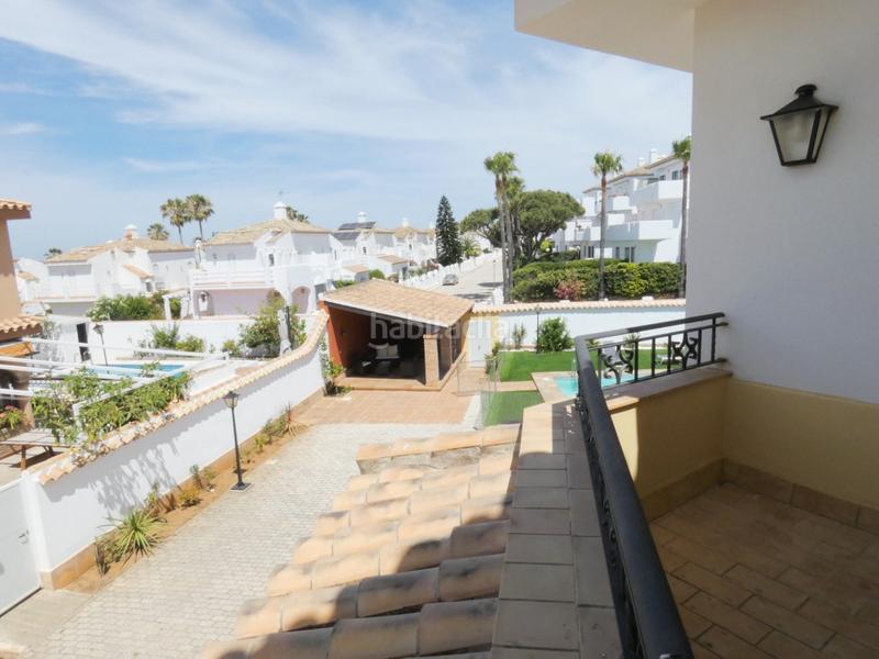 Foto 1f6d86e5-2228-4b77-9b26-502420bfa55d. Chalet avec piscine dans La Barrosa Chiclana de la Frontera