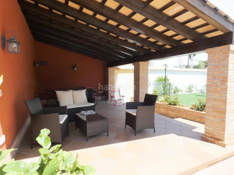 Foto c4525455-e511-44dc-88ae-3b50d14471a4. Chalet avec piscine dans La Barrosa Chiclana de la Frontera