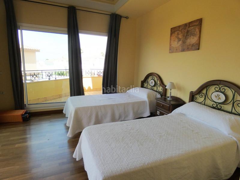 Foto ca48dfcd-8360-4f78-8747-c87f921da037. Chalet avec piscine dans La Barrosa Chiclana de la Frontera