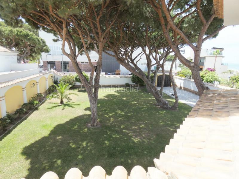 Foto efbc4160-8028-4a24-a0e5-19e176a3b736. Chalet avec piscine dans La Barrosa Chiclana de la Frontera