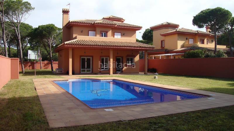 Foto 0829b0a3-d55d-4e20-9d5d-bac98f4ee7e0. Chalet avec chauffage parking piscine dans La Barrosa Chiclana de la Frontera