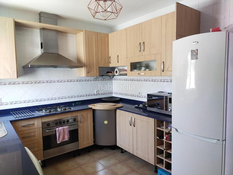 Foto 03793021-4630-462b-94aa-4d4642175bb8. Chalet avec chauffage parking piscine dans Los Gallos Chiclana de la Frontera