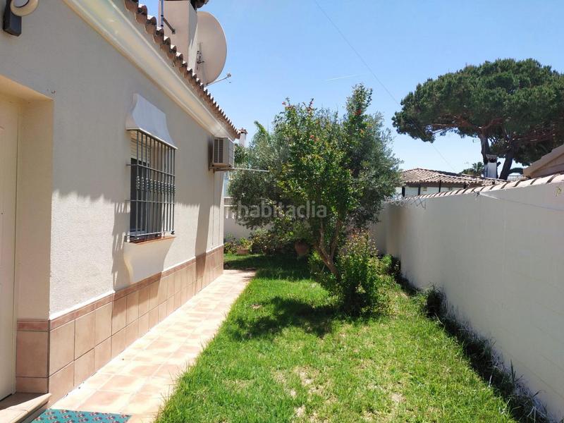 Foto 3ca8566d-54c4-4c9d-b2e9-abfe9f8f0f0b. Chalet avec chauffage parking piscine dans Los Gallos Chiclana de la Frontera