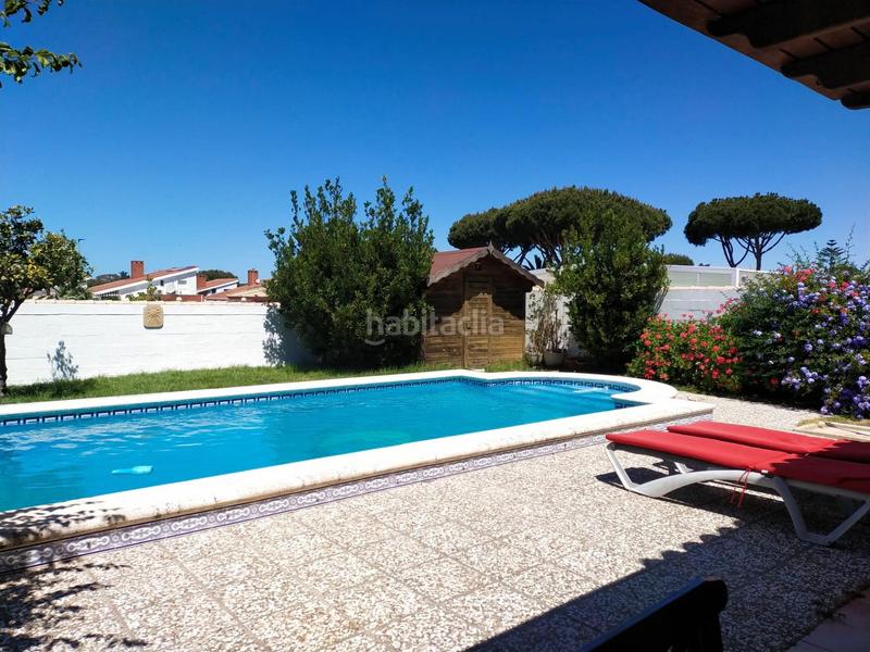 Foto 713fe78d-e2da-42e3-9dd5-6a55616cef0c. Chalet avec chauffage parking piscine dans Los Gallos Chiclana de la Frontera