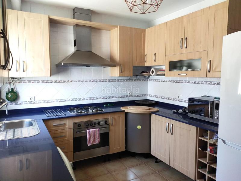 Foto 77bf4455-f497-4bf3-b4f3-21c94fd240fb. Chalet avec chauffage parking piscine dans Los Gallos Chiclana de la Frontera