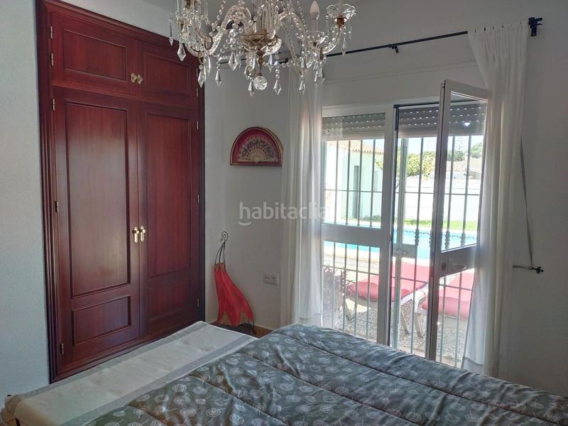 Foto ae399919-672f-406d-b8e8-0ede1e513c3e. Chalet avec chauffage parking piscine dans Los Gallos Chiclana de la Frontera