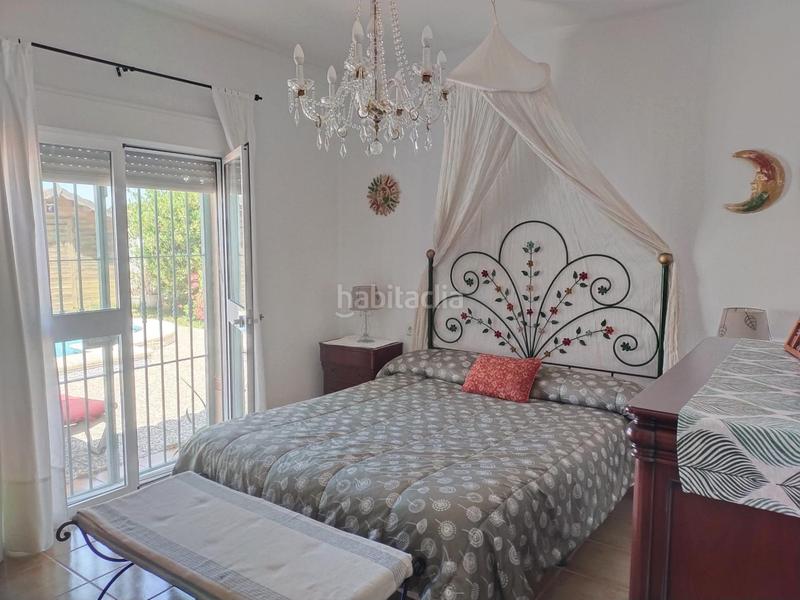 Foto b0a853d4-a063-4db9-bb14-5e5ca6d31565. Chalet avec chauffage parking piscine dans Los Gallos Chiclana de la Frontera