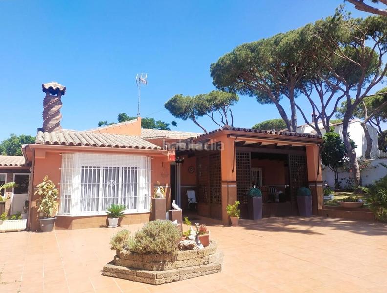 Foto 251b8eb5-9f10-4be3-97ca-b7bb65529098. Xalet amb aparcament a La Barrosa Chiclana de la Frontera