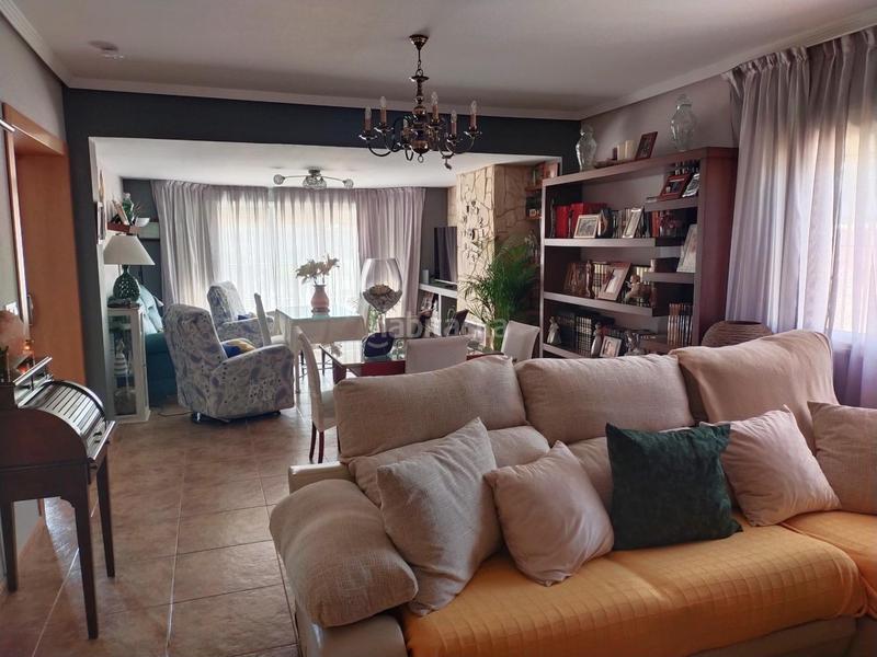 Foto 2dad3abe-8e49-4d26-80c1-c7e8167e439f. Xalet amb aparcament a La Barrosa Chiclana de la Frontera