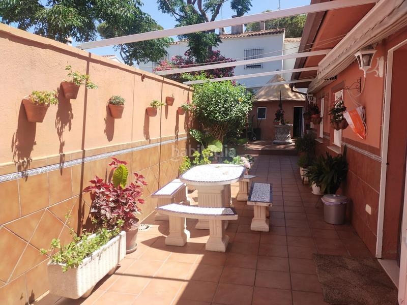 Foto f9d3190c-d948-4e6b-836c-e65ffb290514. Xalet amb aparcament a La Barrosa Chiclana de la Frontera