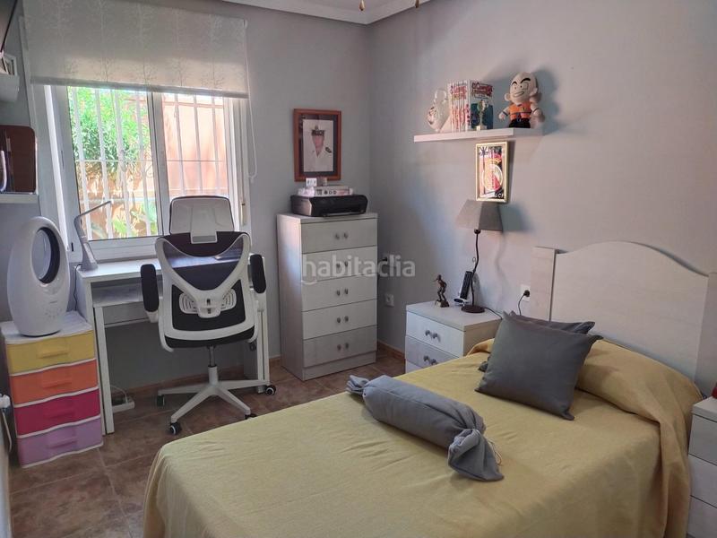 Foto fbeb927f-e4a1-40d6-8d06-c877da1786fd. Xalet amb aparcament a La Barrosa Chiclana de la Frontera