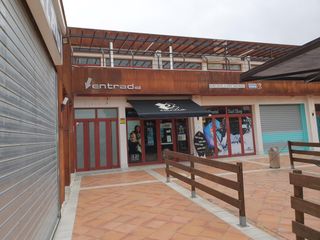 Geschäftsraum in Calle avenida de los pescadores 2. Local comercial en plena playa de barrosa