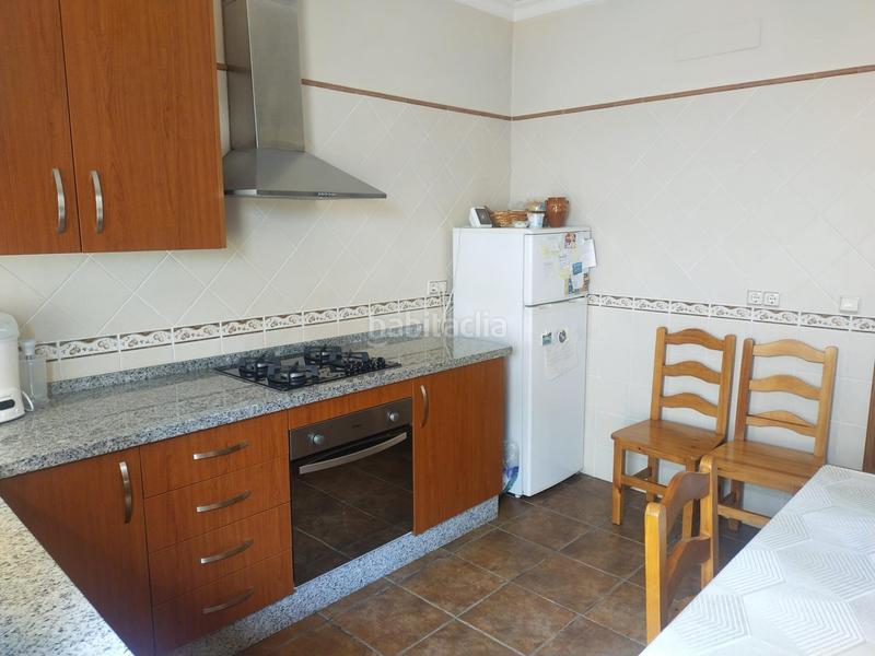 Foto 1b680962-c929-4821-a446-54e4daedc158. Chalet avec parking piscine dans Los Gallos Chiclana de la Frontera