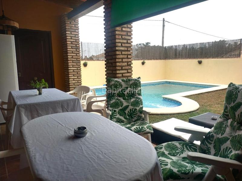 Foto 35cec6a8-c812-4de4-b399-78cf56c323e7. Chalet avec parking piscine dans Los Gallos Chiclana de la Frontera