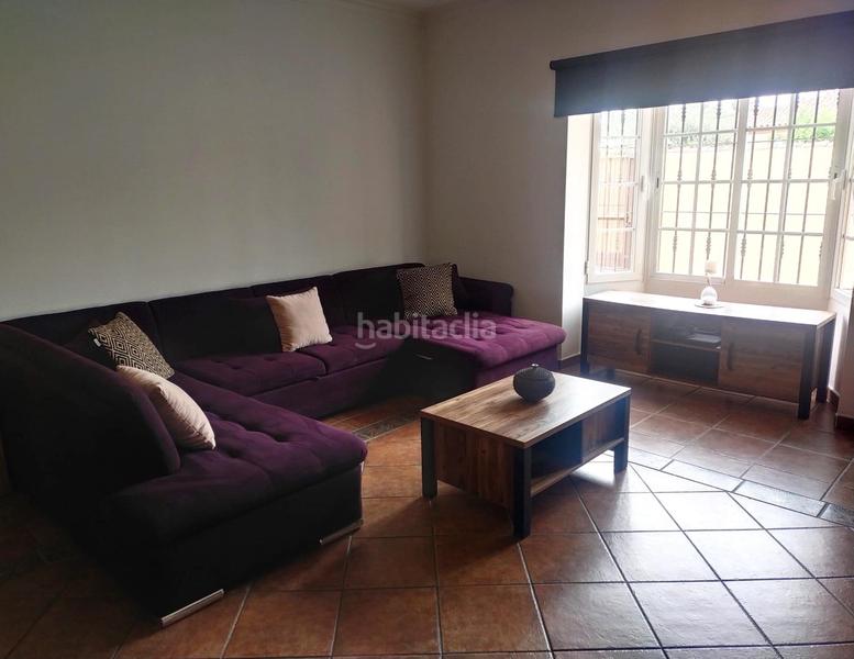 Foto 373ae2b7-07c0-4839-92e8-e45245baac84. Chalet avec parking piscine dans Los Gallos Chiclana de la Frontera