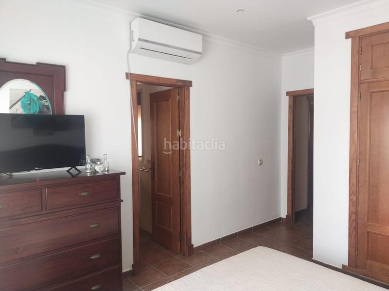 Foto 8d158954-6c1f-46a9-a8f0-70b6b13eea5b. Chalet avec parking piscine dans Los Gallos Chiclana de la Frontera