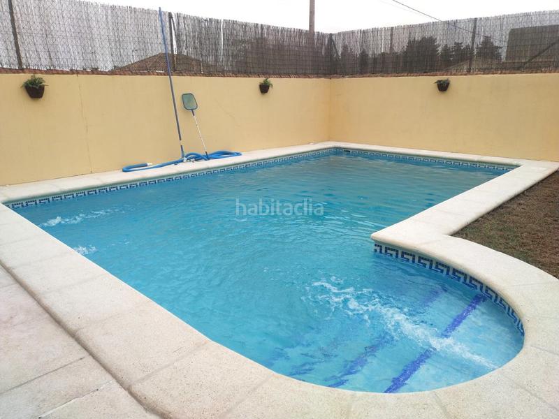 Foto b4c1ef9c-9549-4f37-8c1b-b8f963360391. Chalet avec parking piscine dans Los Gallos Chiclana de la Frontera