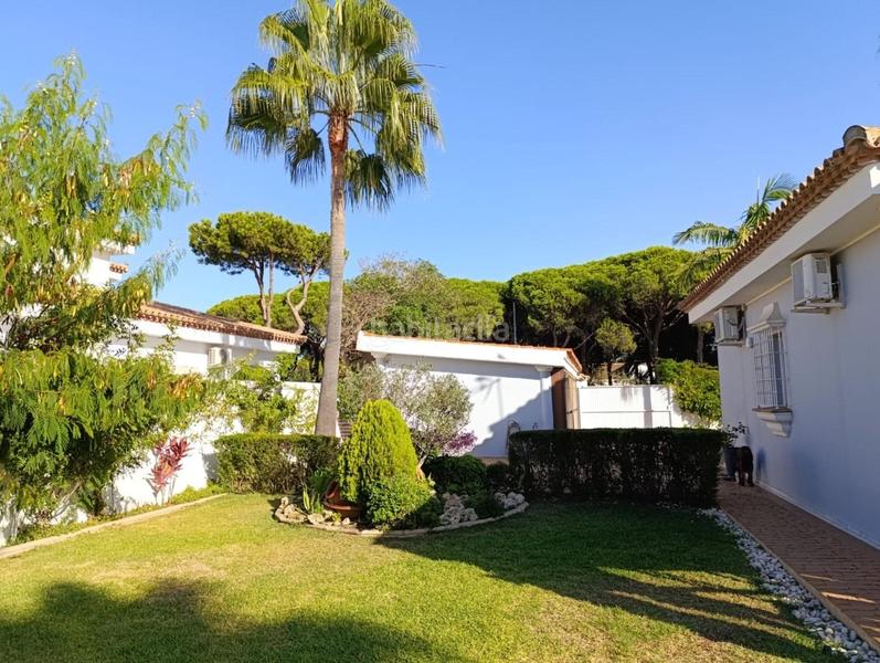 Foto 07e1d6b4-4a16-4dac-ab44-88ab7415a560. Xalet amb aparcament piscina a Sancti Pietri Chiclana de la Frontera