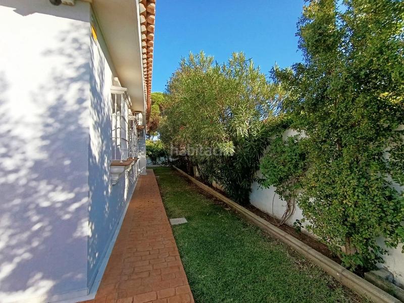 Foto 4377aaa9-3a29-4450-9391-6dcff2ff9bd1. Xalet amb aparcament piscina a Sancti Pietri Chiclana de la Frontera