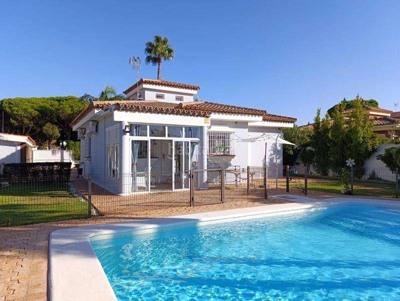 Foto 7e50adca-df68-43f0-b6eb-25770cc1bde1. Xalet amb aparcament piscina a Sancti Pietri Chiclana de la Frontera