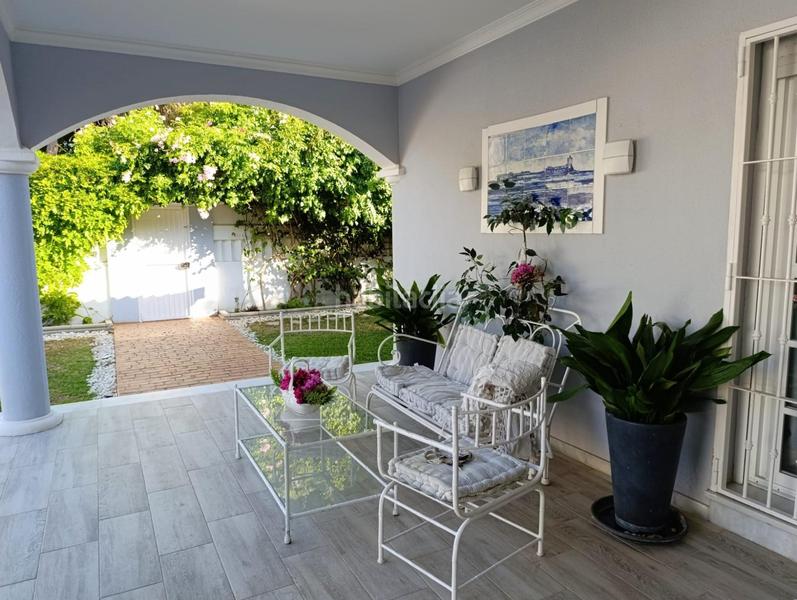 Foto 98ec648c-7a57-4a9b-ba40-634aebdb3670. Xalet amb aparcament piscina a Sancti Pietri Chiclana de la Frontera