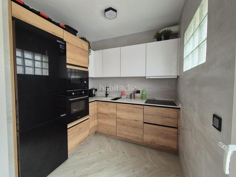 Foto 97c342ff-8730-48cd-9700-b8db43799793. Casa adossada a Oria