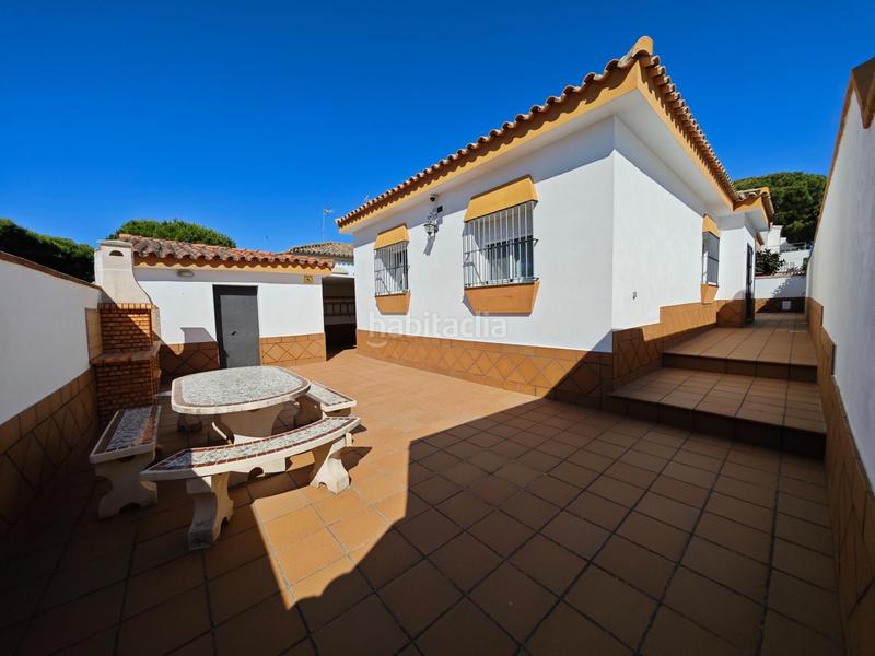 Foto 2d9b3f43-355b-434f-947d-ad2c5363acc3. Xalet amb calefacció aparcament a La Barrosa Chiclana de la Frontera