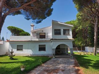 Xalet a Calle jurel el 1. Chalet a 700 metros de la playa de la barrosa.