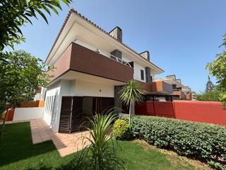 Casa adossada a Las Lagunas - Campano. Adosado en urbanización molino viejo