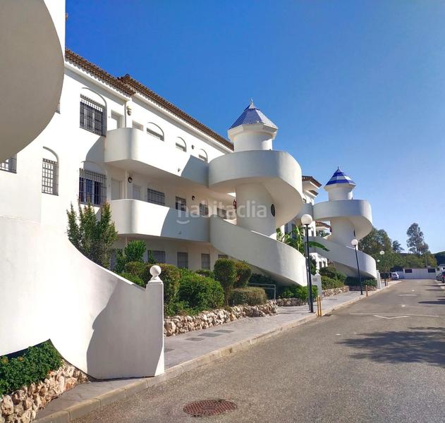 Foto e7f9a58c-4683-4da4-929d-48afde025512. Apartment in conjunto residencial taymar in La Barrosa Chiclana de la Frontera