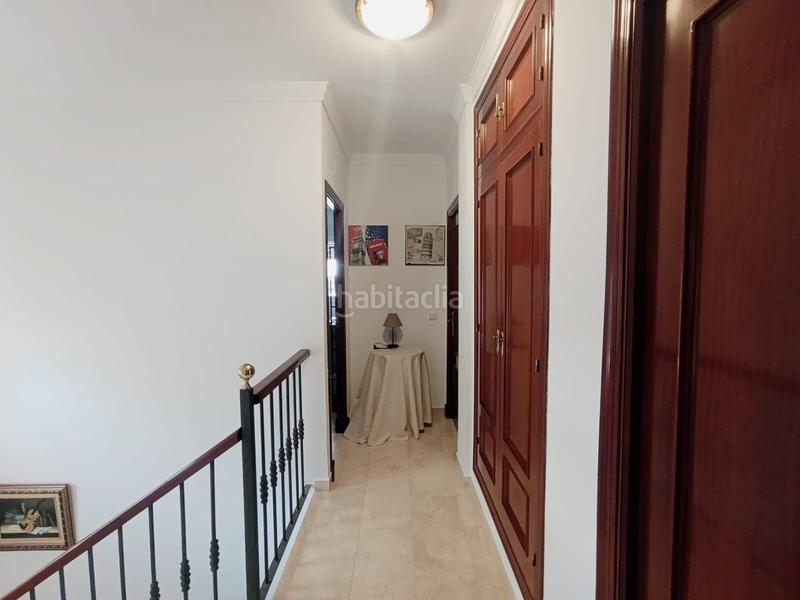 Foto 498f4b20-50b3-4010-b594-88d689e1688b. Chalet fantástico chalet con piscina en Los Gallos Chiclana de la Frontera